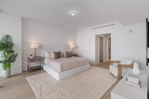 Pompano Beach, FL 33062,900 N Ocean Blvd #1106