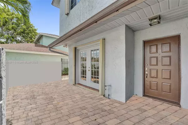 Pembroke Pines, FL 33025,9950 SW 12th St