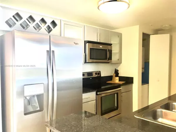 Miami, FL 33125,1871 NW S River Dr #1006