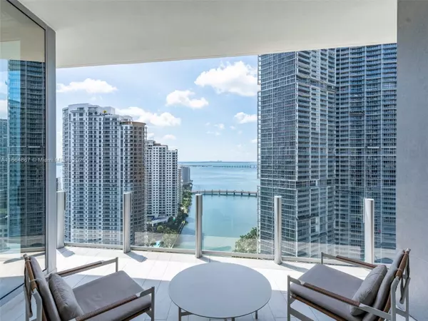 Miami, FL 33131,300 Biscayne Blvd Way #2505