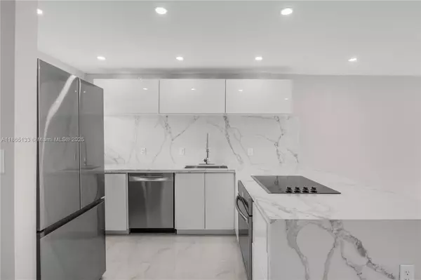 Miami Beach, FL 33139,1331 Lincoln Rd #1302