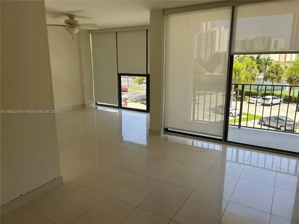 Hallandale Beach, FL 33009,400 Leslie Dr #308