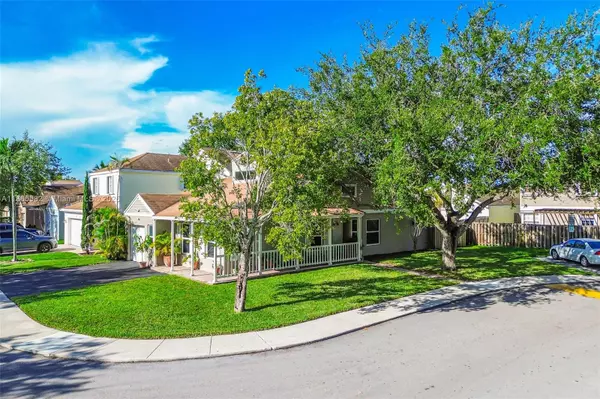 Sunrise, FL 33326,207 SW 159th Ter