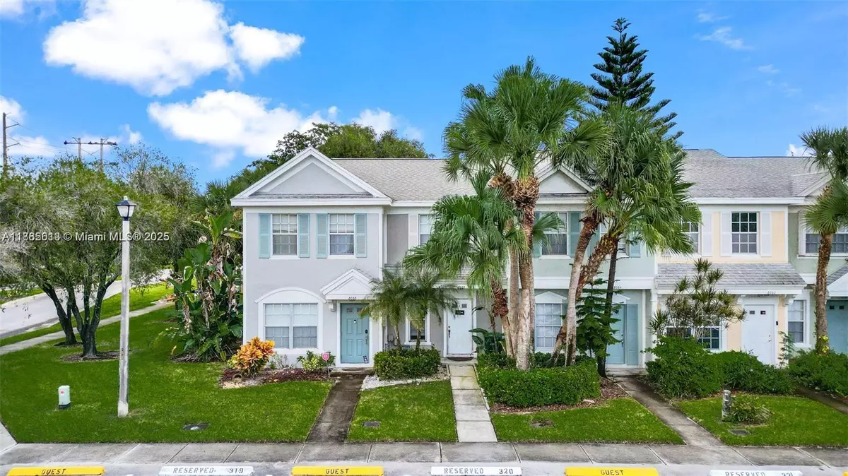 Tamarac, FL 33321,8066 Sanibel Dr #8066