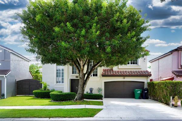 9725 SW 155th Ct, Miami, FL 33196