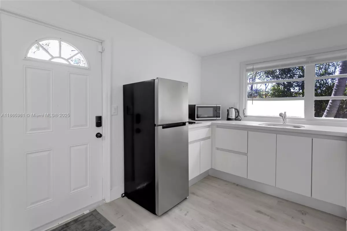 Hollywood, FL 33021,5836 Hope St #0