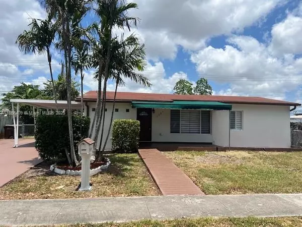 1221 W 62nd St #NA, Hialeah, FL 33012