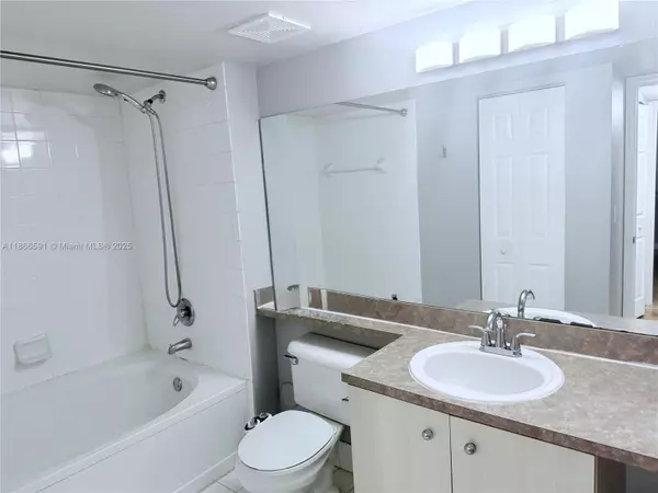 Pembroke Pines, FL 33025,11177 SW 8th St #105