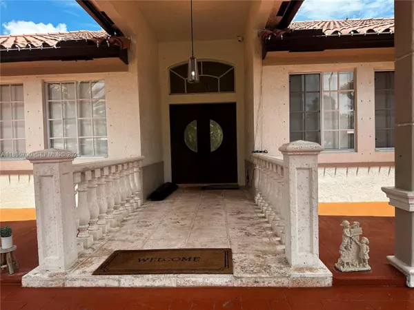 12365 NW 6th St, Miami, FL 33182