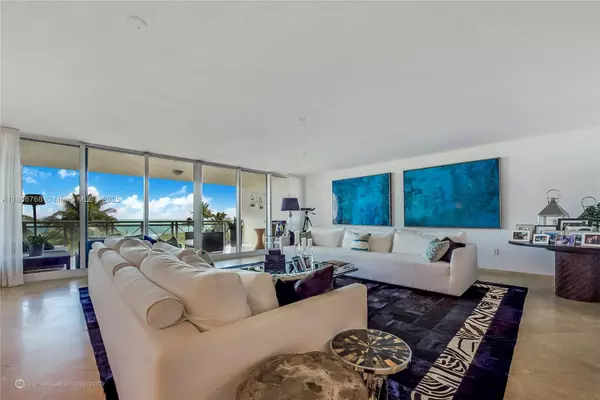 Key Biscayne, FL 33149,430 Grand Bay Dr #302