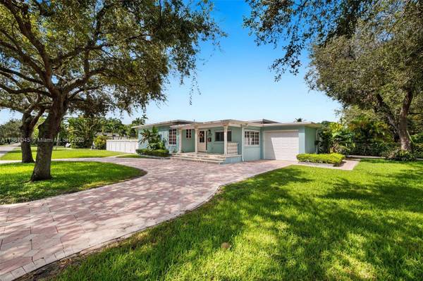 600 Oriole Ave, Miami Springs, FL 33166