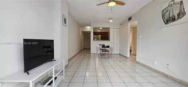 Miami, FL 33130,501 SW 1st St #507
