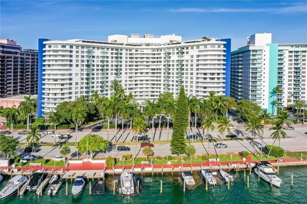 5151 Collins Ave #422, Miami Beach, FL 33140