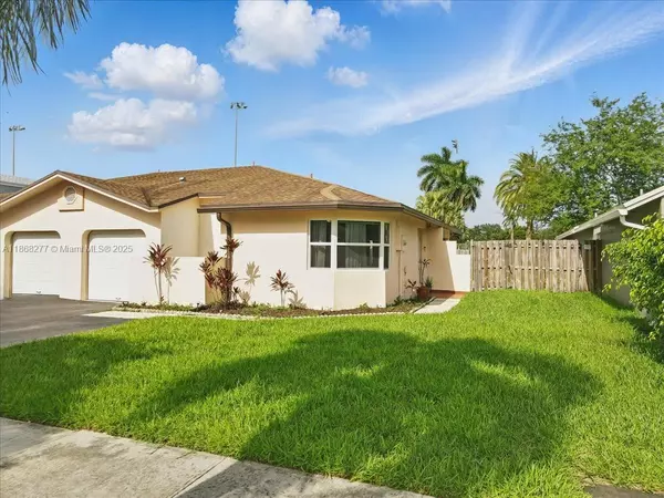 Cooper City, FL 33328,5874 SW 97th Ter