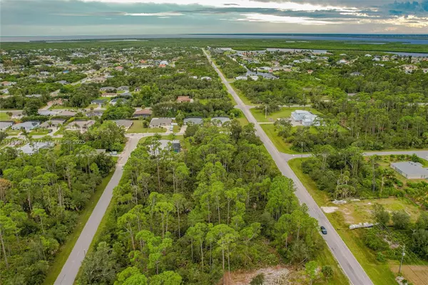 Port Charlotte, FL 33948,4210 COLLINGSWOOD BLVD