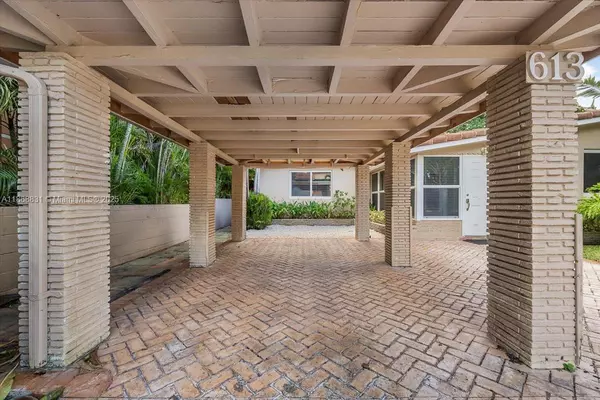 Fort Lauderdale, FL 33304,613 NE 17th Ter