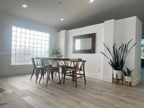 Pembroke Pines, FL 33029,17888 SW 14th St