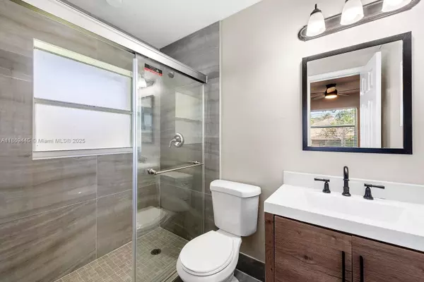 Coral Springs, FL 33065,3242 Coral Ridge Dr #3242