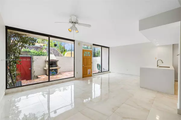 Miami, FL 33133,3192 Bird Ave #16