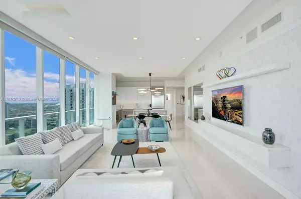 Miami, FL 33137,2020 N Bayshore Dr #3310