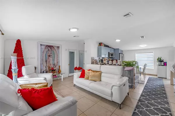 Miami, FL 33187,19800 SW 180 ave # 247
