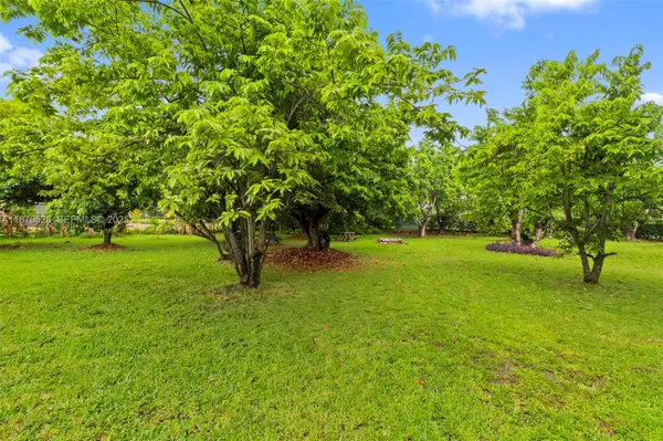 Miami, FL 33143,6539 SW 84 Ave