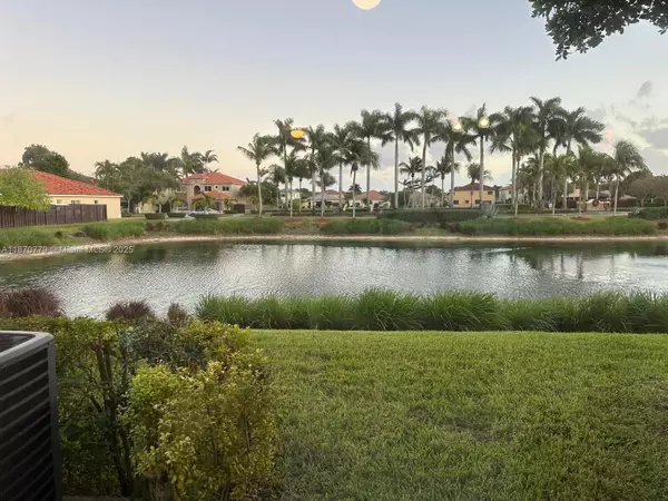 Homestead, FL 33033,1555 NE 33rd Rd #104-2