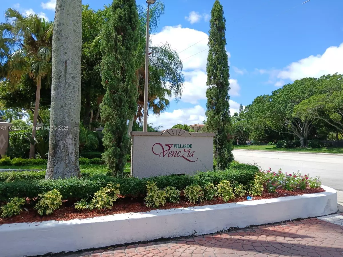 Sunrise, FL 33351,9937 Nob Hill Ct #9937