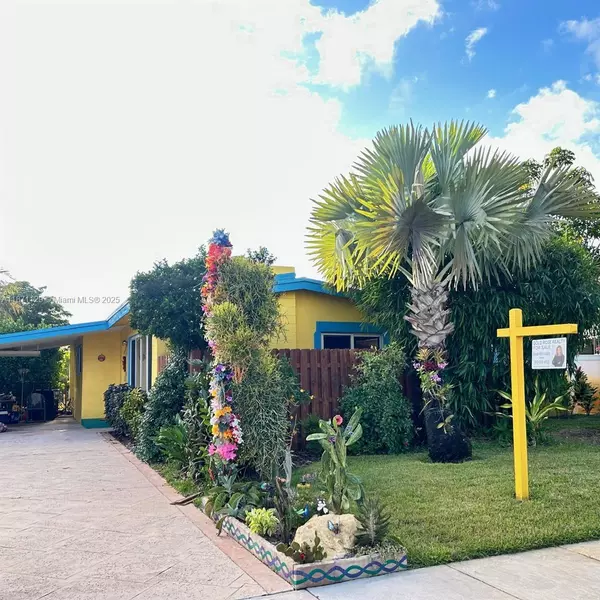 881 SW 49th Ter, Plantation, FL 33317