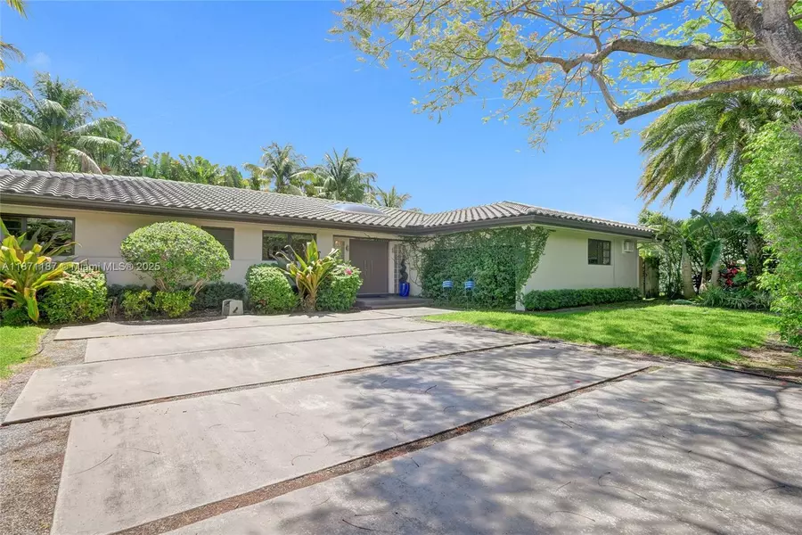 20101 NE 20th Ct, Miami, FL 33179