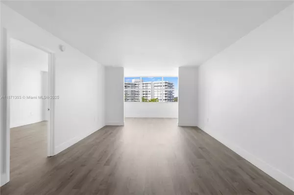 Miami, FL 33179,1300 NE Miami Gardens Dr #517E