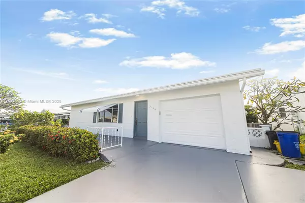 2106 Alfred Dr, Boynton Beach, FL 33426