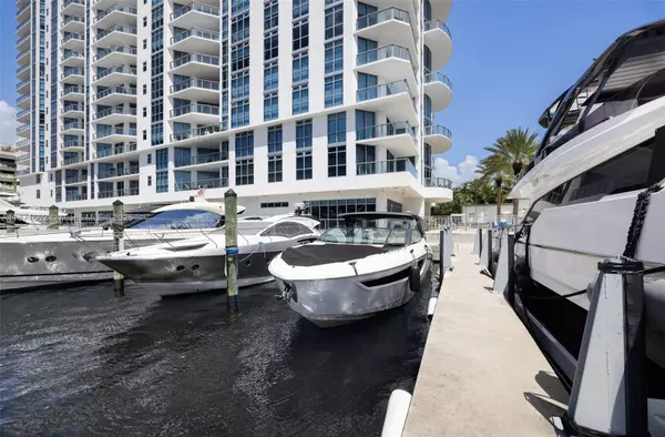 17301 Biscayne Blvd #2009, North Miami Beach, FL 33160