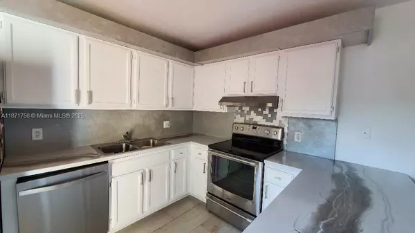 Cooper City, FL 33026,Address not disclosed