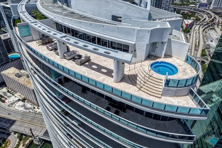 200 Biscayne Boulevard Way #PH 5401, Miami, FL 33131