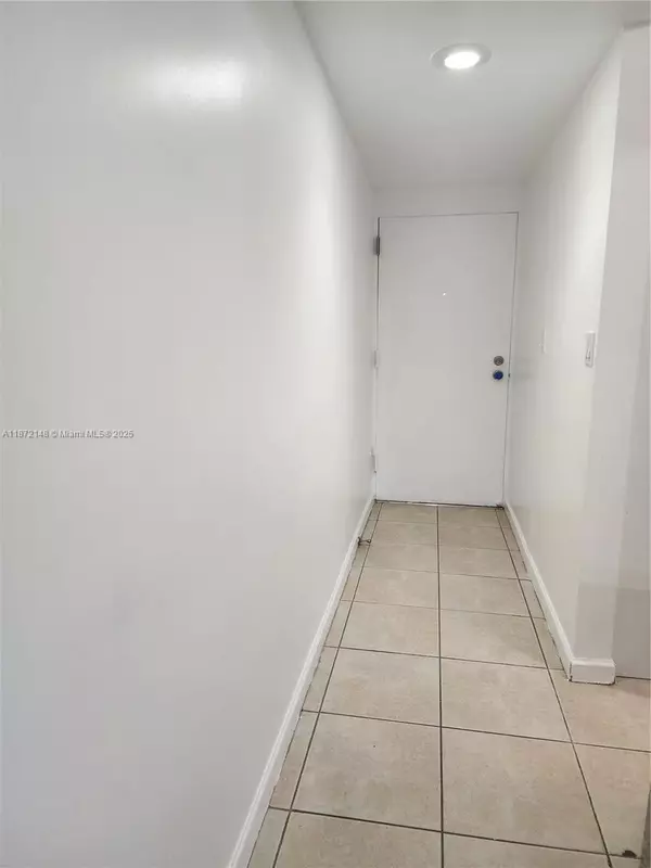 Coral Springs, FL 33065,8441 Forest Hills Dr #105