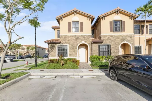 Hialeah, FL 33018,9287 W 33rd Ln