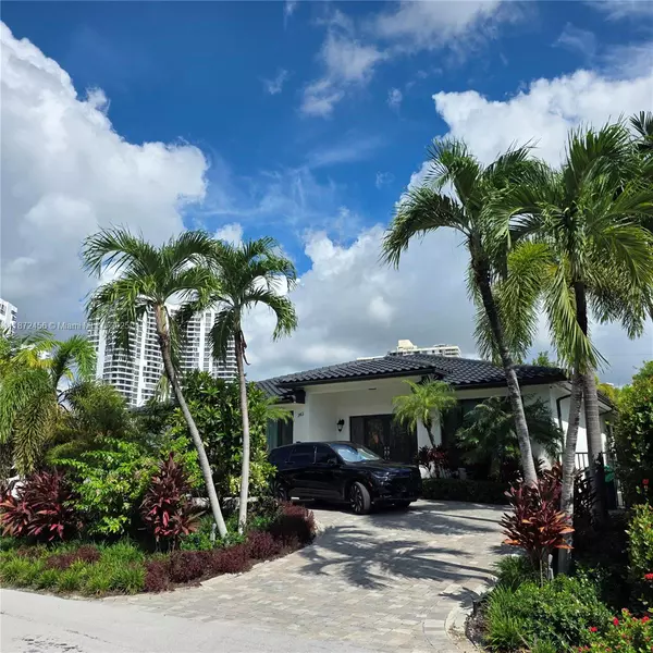 Sunny Isles Beach, FL 33160,343 S 190th St