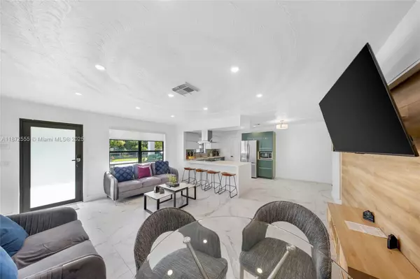 Miami, FL 33161,11420 NE 4th Ave