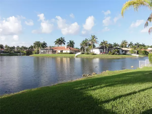 Plantation, FL 33324,10840 NW 6 ST