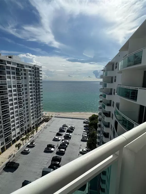 Hollywood, FL 33019,3001 S Ocean Dr #1549