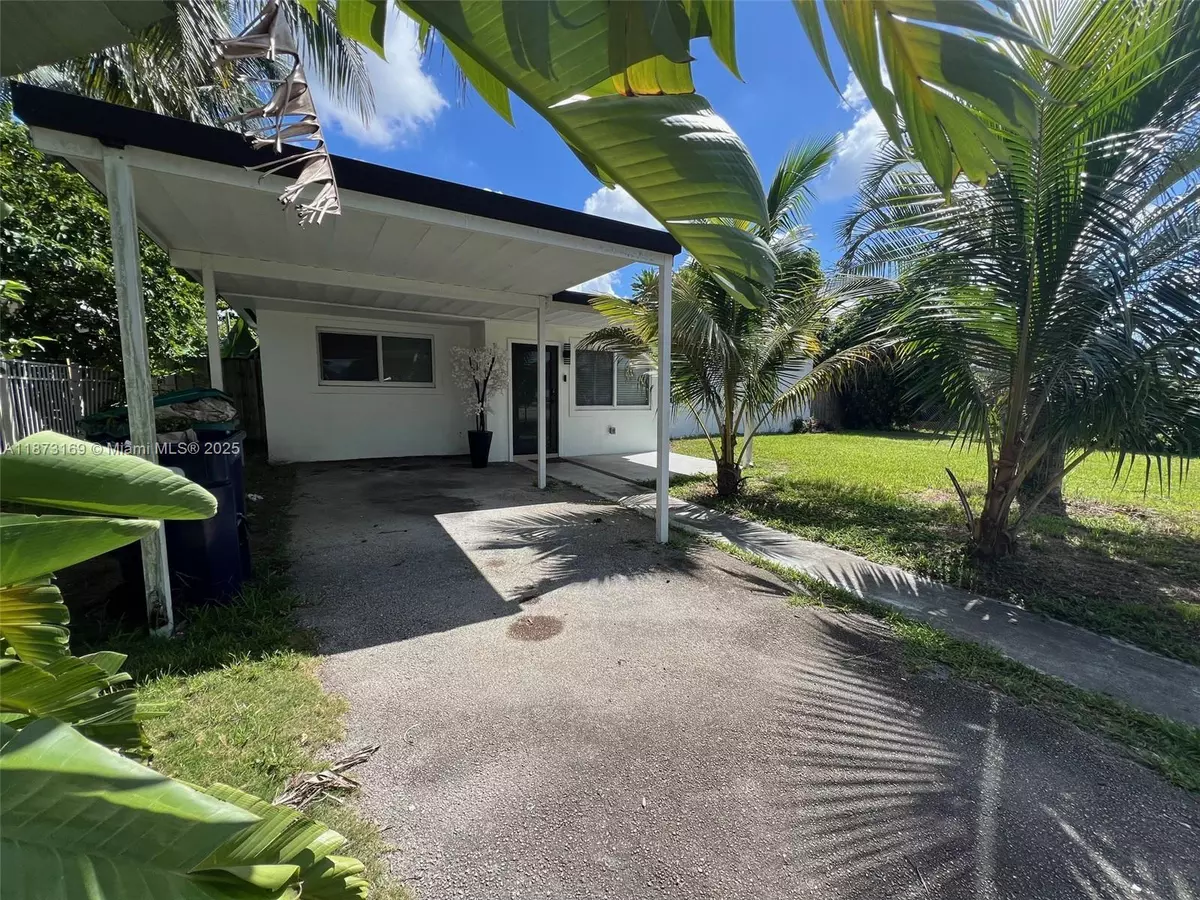 Miami, FL 33176,14721 Pierce St