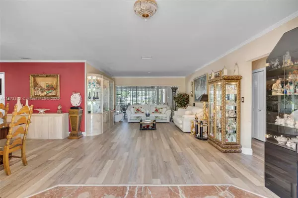 Weston, FL 33326,16561 Royal Poinciana Dr