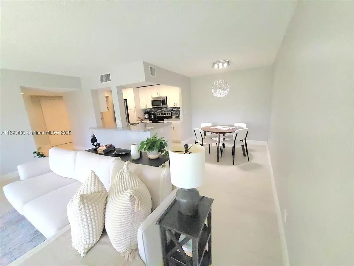 Lauderhill, FL 33319,7051 Environ Blvd #234