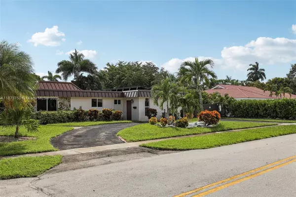 Plantation, FL 33317,20 W Tropical Way