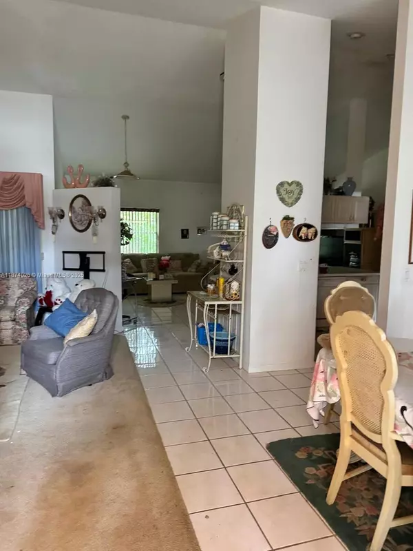 Royal Palm Beach, FL 33411,188 Gulfstream Cir