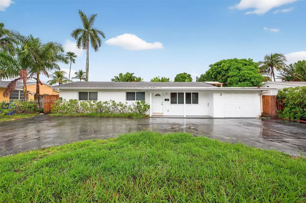 Oakland Park, FL 33334,3045 NE 16th Ave