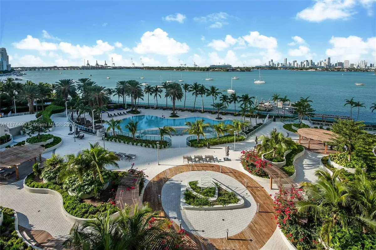 Miami Beach, FL 33139,1500 Bay Rd #1220S