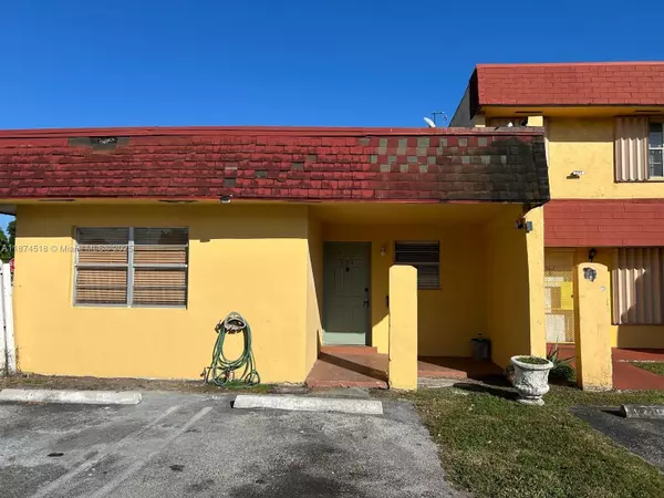 504 NW 179th St, Miami Gardens, FL 33169