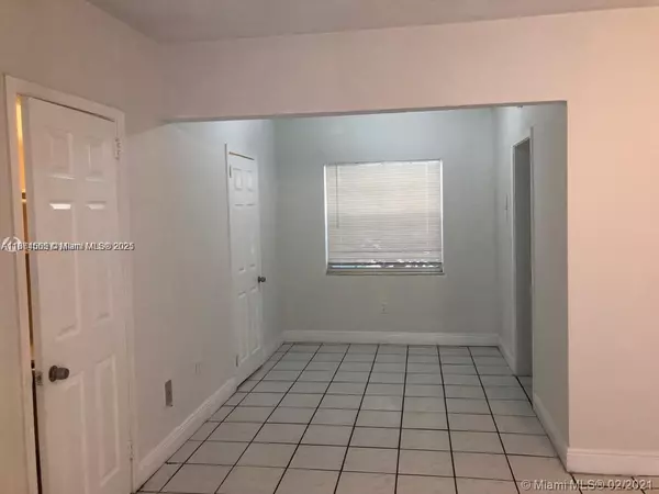 Miami Beach, FL 33141,1791 Marseille Dr #2
